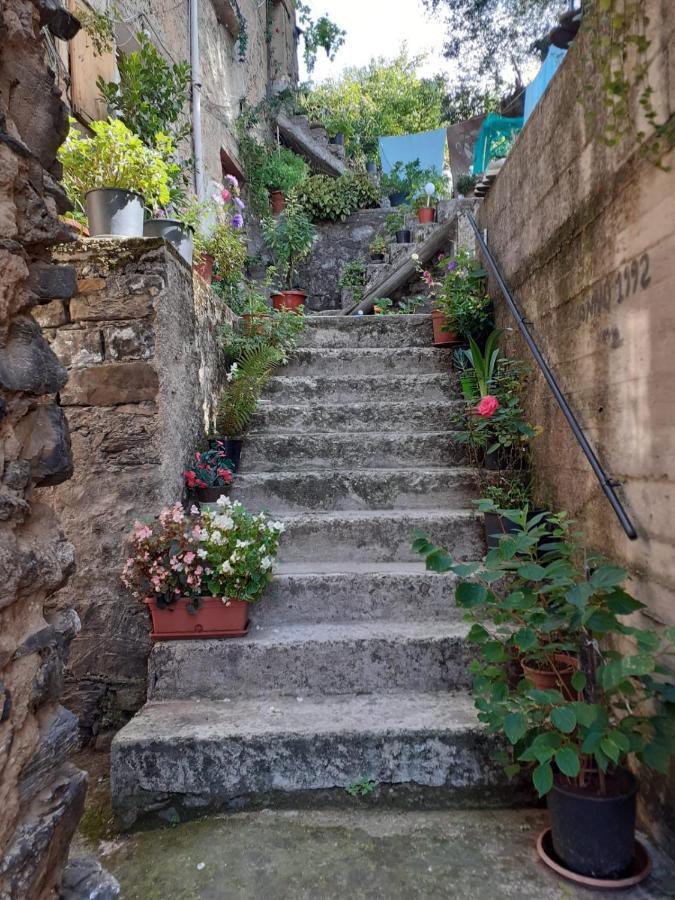 Casa Torre Con Terrazza Panoramica Vila Futani Exterior foto