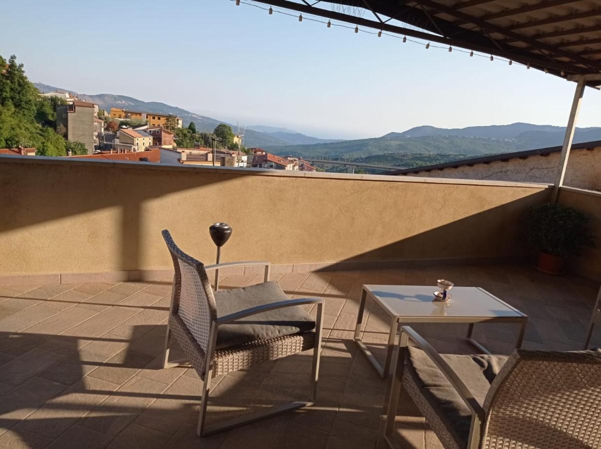 Casa Torre Con Terrazza Panoramica Vila Futani Exterior foto
