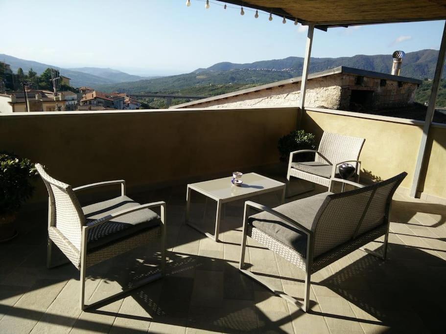 Casa Torre Con Terrazza Panoramica Vila Futani Exterior foto